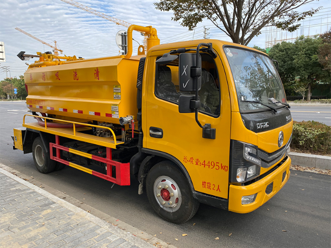 文山清洗吸污车